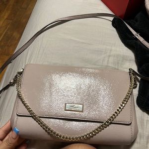 Used Kate Spade crossbody Good Condition!